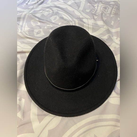 4/20$ H&M stylish hat - Picture 3 of 3